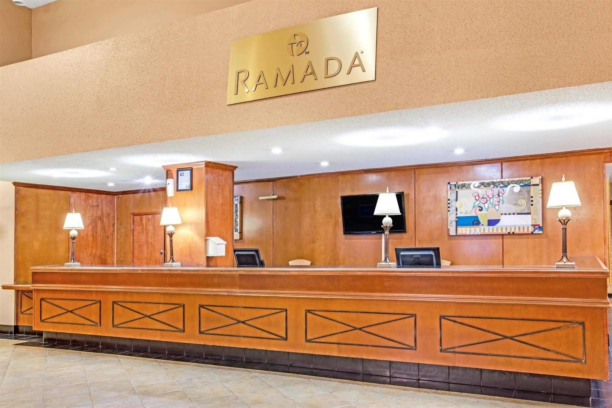 Ramada Downtown Orlando Hotel Exterior photo
